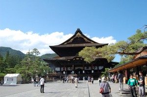 初夏の善光寺